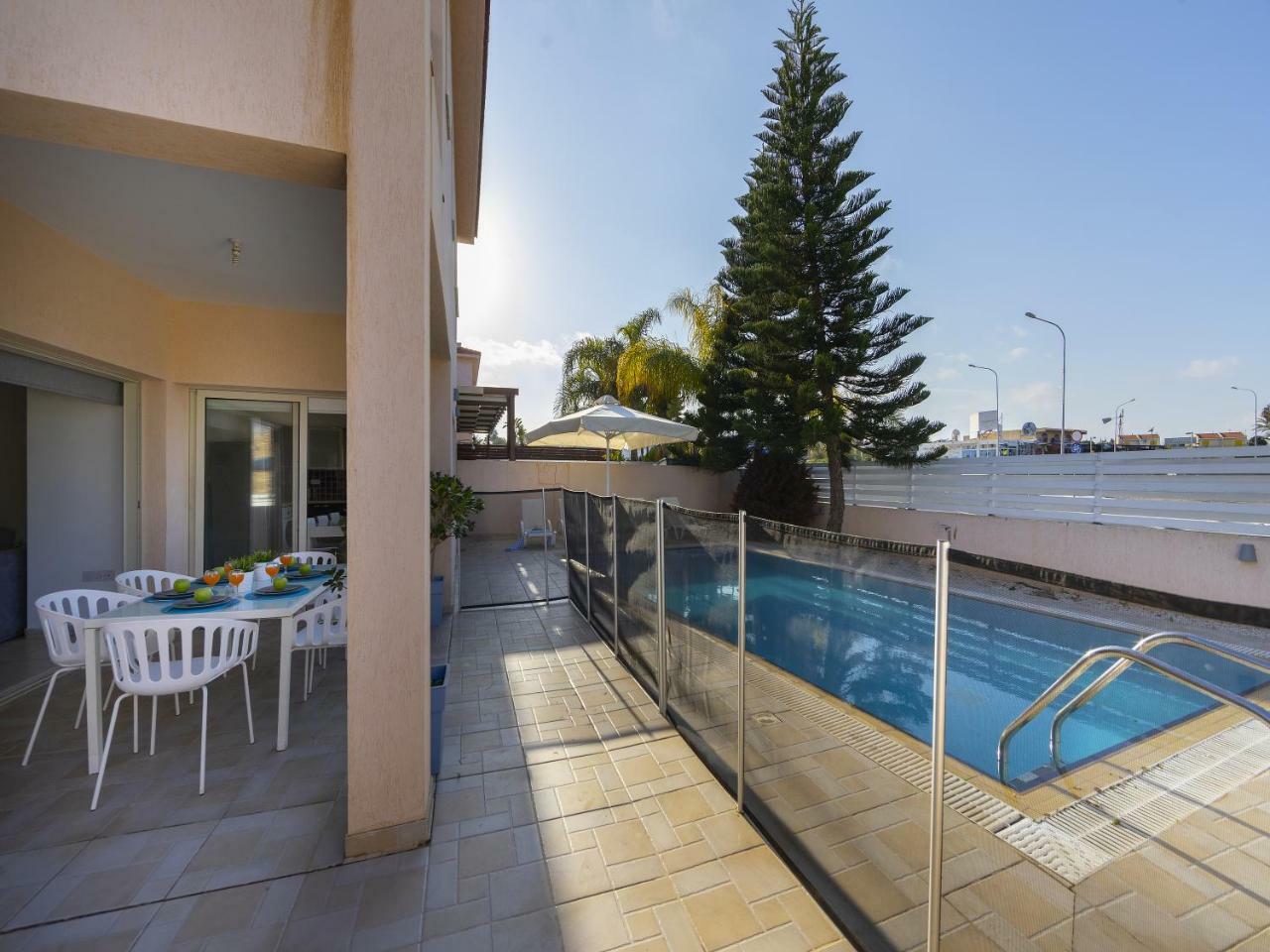 Villa Michelle 2 Protaras Exteriör bild