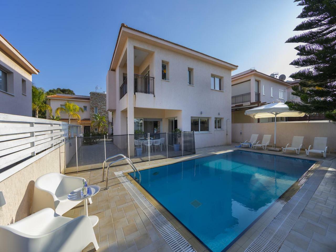 Villa Michelle 2 Protaras Exteriör bild